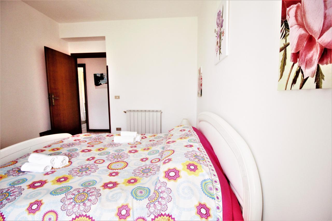 Holidaycasa Leone - Con Posto Auto A 200Mt Dal Mare Сперлонга Екстериор снимка