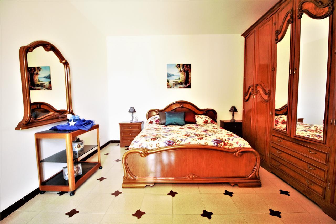 Holidaycasa Leone - Con Posto Auto A 200Mt Dal Mare Сперлонга Екстериор снимка