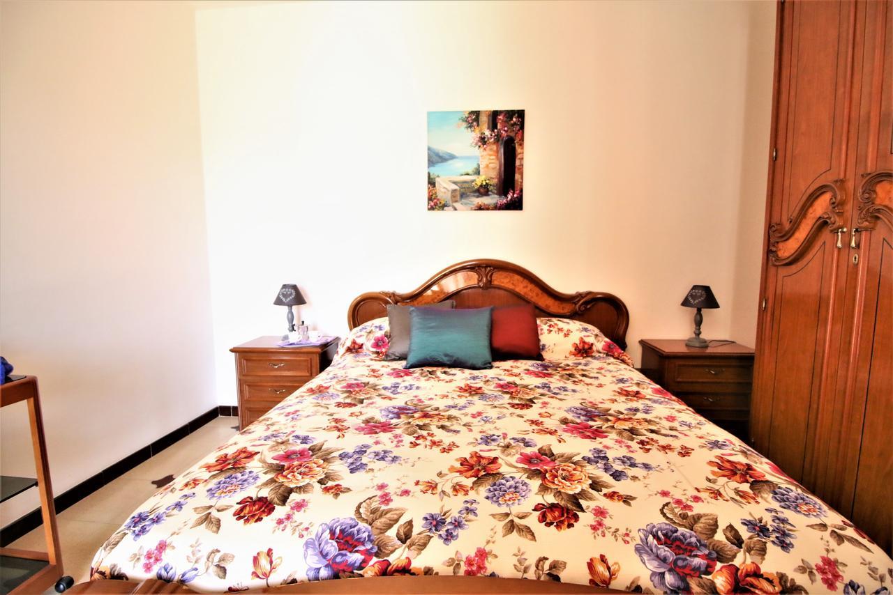 Holidaycasa Leone - Con Posto Auto A 200Mt Dal Mare Сперлонга Екстериор снимка